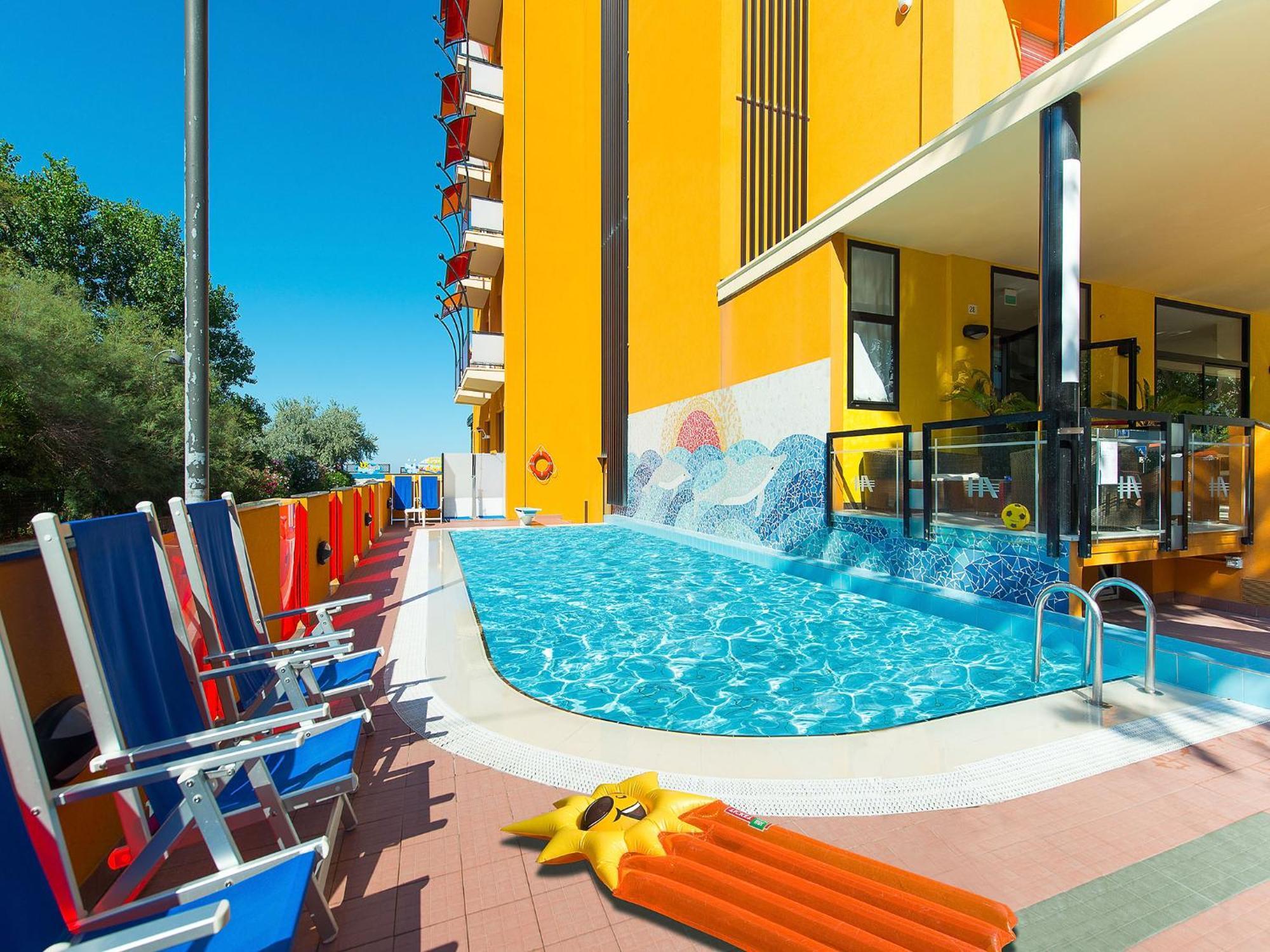 רימיני Viva Beach Hotel מראה חיצוני תמונה
