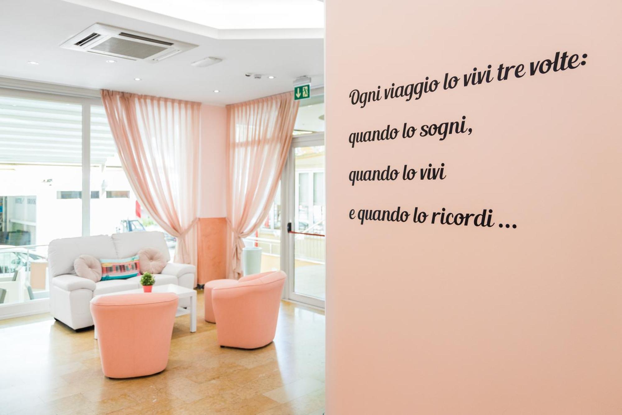 רימיני Viva Beach Hotel מראה חיצוני תמונה
